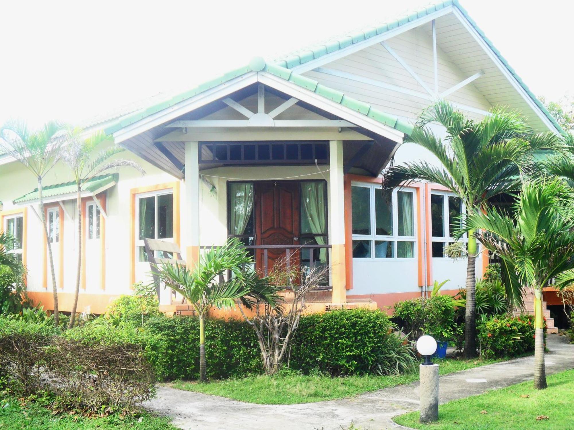 Lanta Palm Beach Resort , Beach Bungalow - Ko Lanta Pokoj fotografie