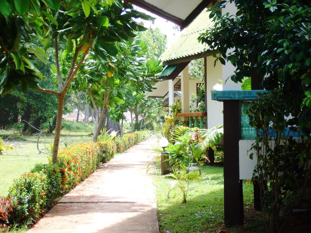 Lanta Palm Beach Resort , Beach Bungalow - Ko Lanta Exteriér fotografie
