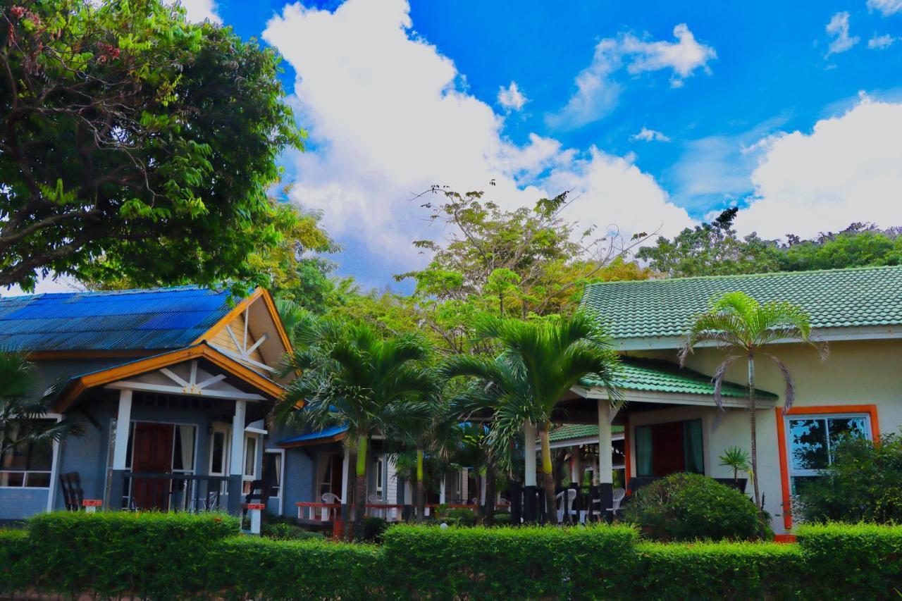 Lanta Palm Beach Resort , Beach Bungalow - Ko Lanta Exteriér fotografie